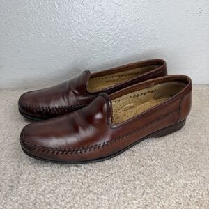 Santoni Loafers Brown Leather Dress Shoe Size 9 Slip On Moc Toe Whipstitch Italy